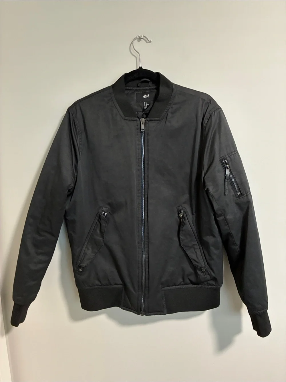 H&M Black Padded Bomber Jacket - Unisex